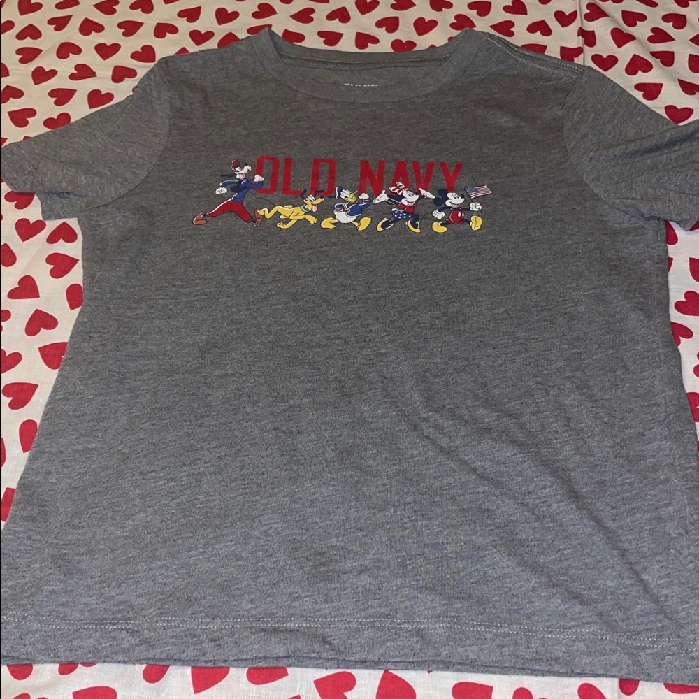 Gray old navy Disney t-shirt (6-7)